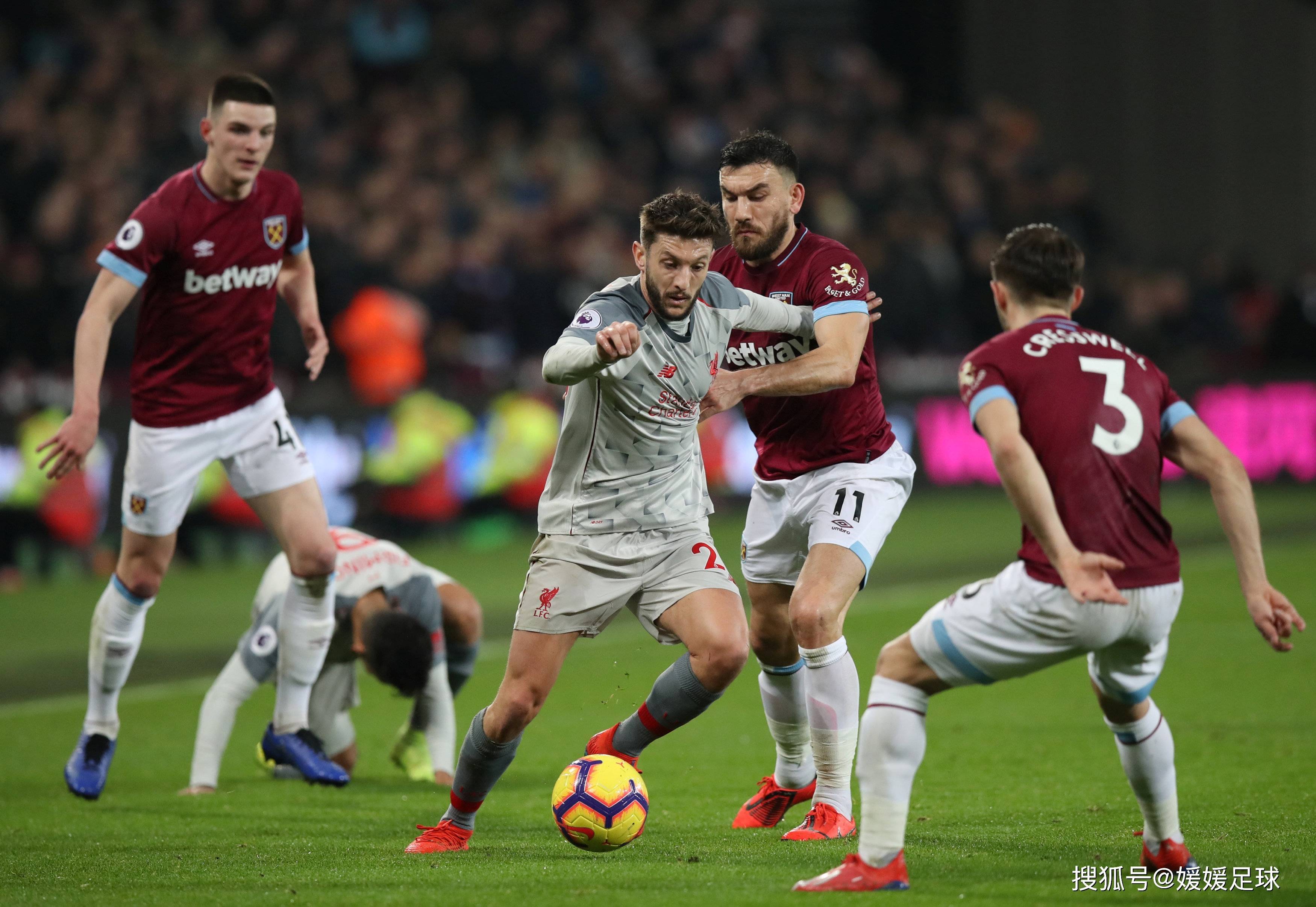 星空体育网址-英超豪门争夺冠军，欧洲赛场巅峰对决精彩绝伦