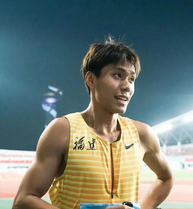 星空体育官网-短跑比赛泰国选手令人惊艳夺金