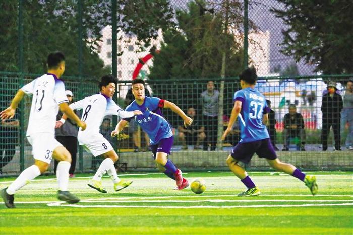 包含足球盛宴精彩不断,观众热情高涨的词条 包含足球盛宴精彩不断,观众热情高涨的词条