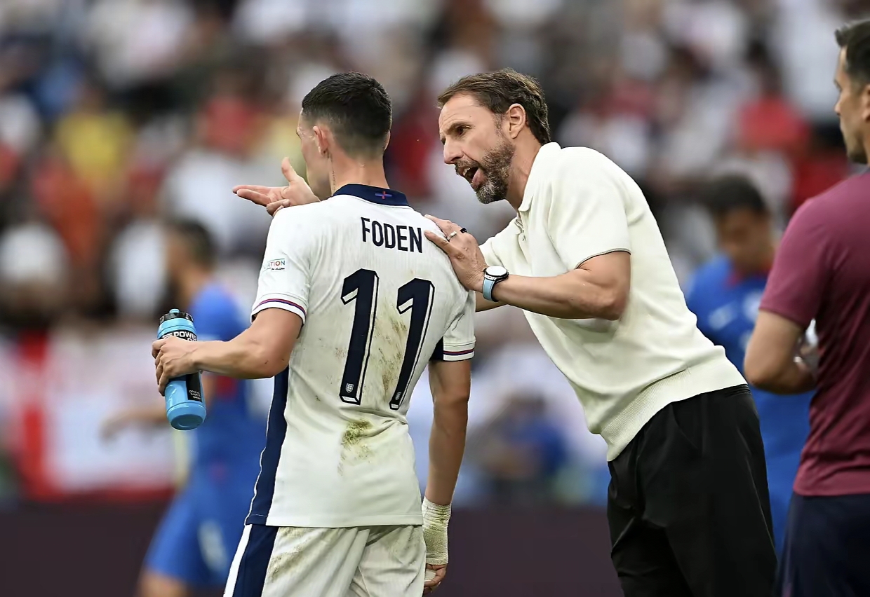 斯洛伐克在与波兰的激烈对决中击败对手