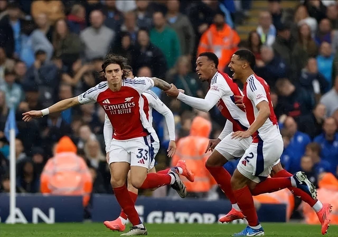 星空体育网站入口-曼城迎战阿森纳，实力较量备受关注