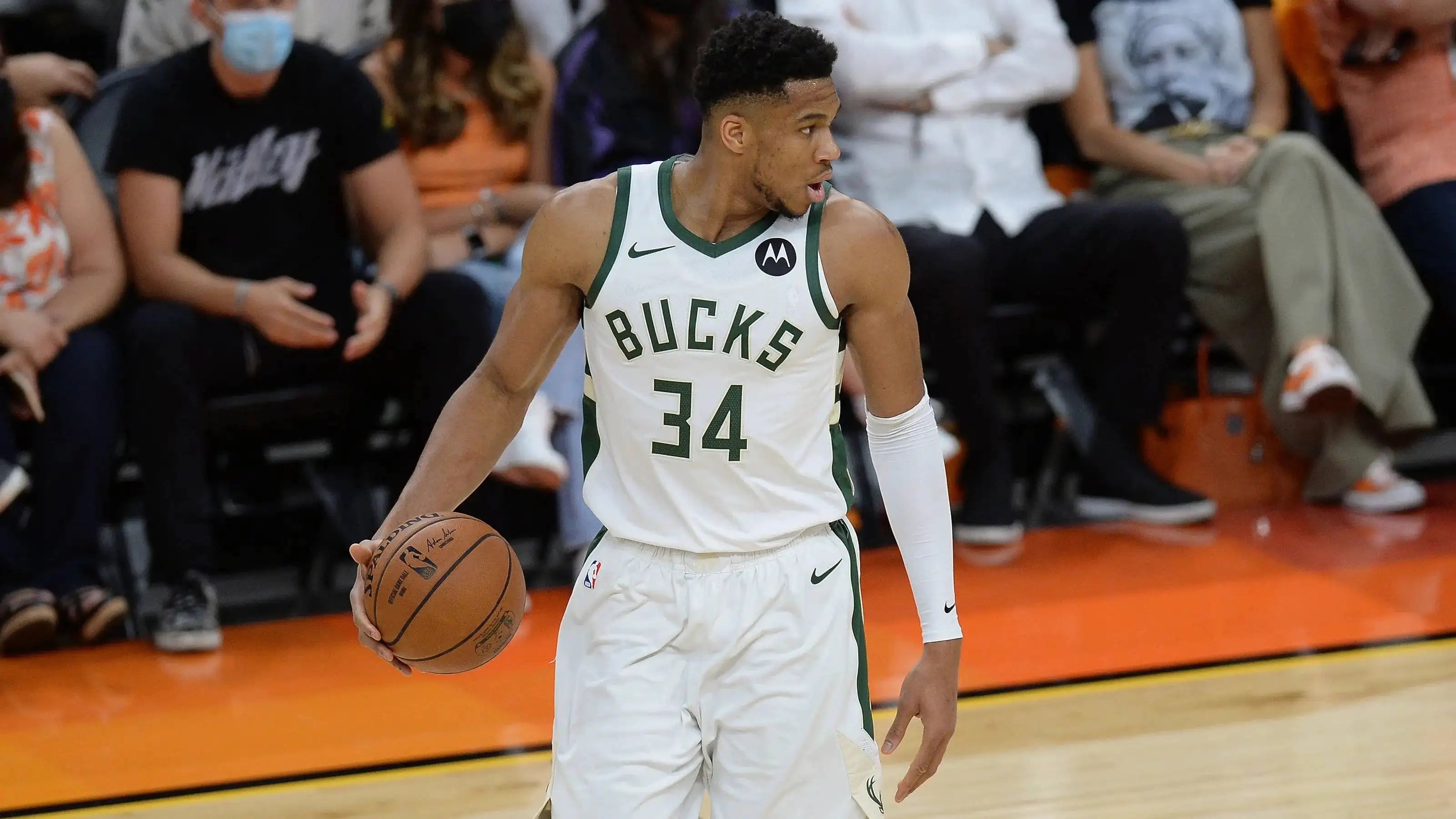 灰熊队外援因伤离场,球队将迅速调整士气的简单介绍 灰熊队外援因伤离场,球队将迅速调整士气的简单介绍