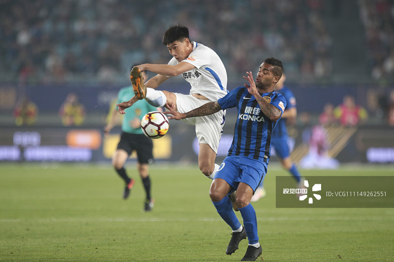 星空体育在线-江苏苏宁主场不敌天津泰达，遭遇失利